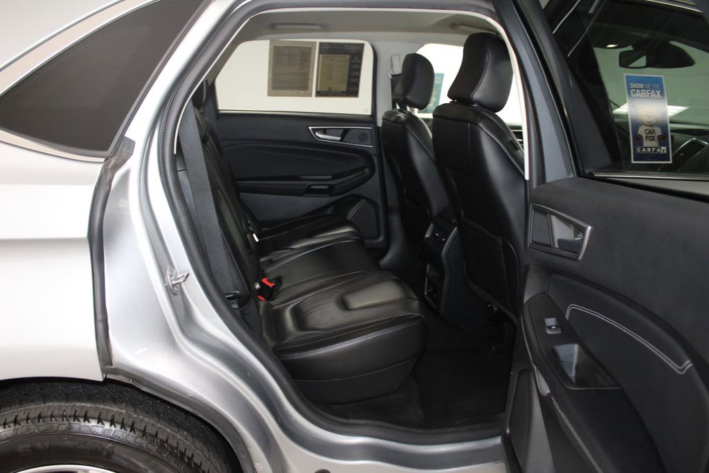 Used 2022 Ford Edge Titanium image 34