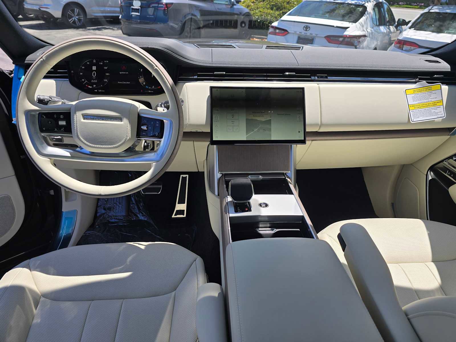 New 2025 Land Rover Range Rover SE image 23