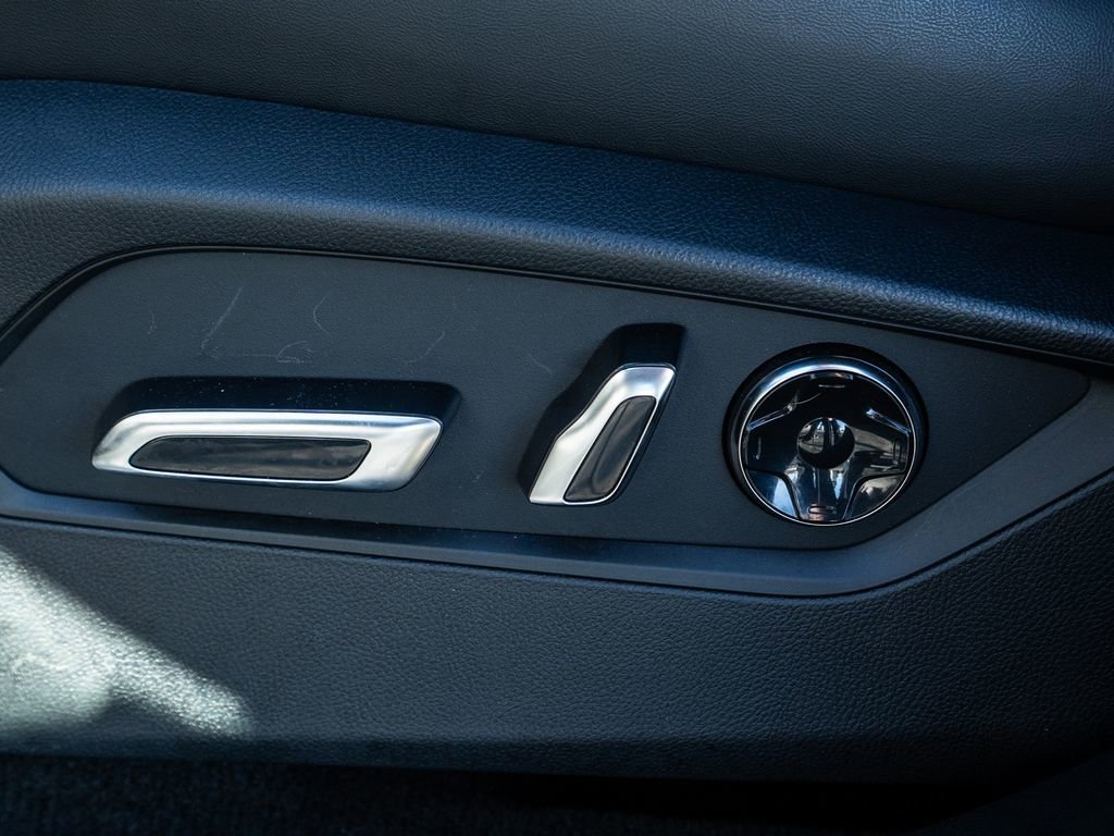 Certified 2025 Acura RDX w/ Technology Package image 28