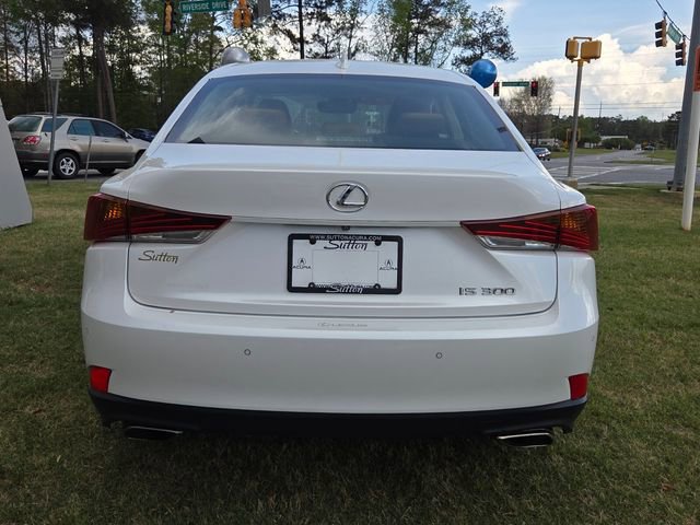 Used 2019 Lexus IS 300 w/ Navigation Package RWD image 11