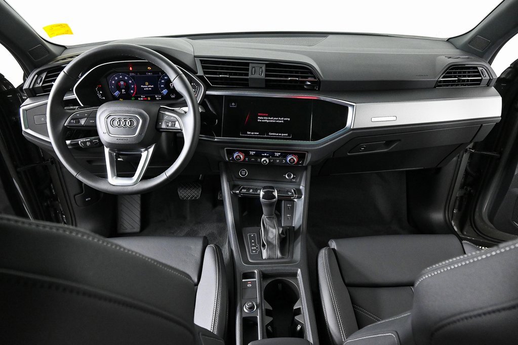 New 2025 Audi Q3 2.0T Premium image 17
