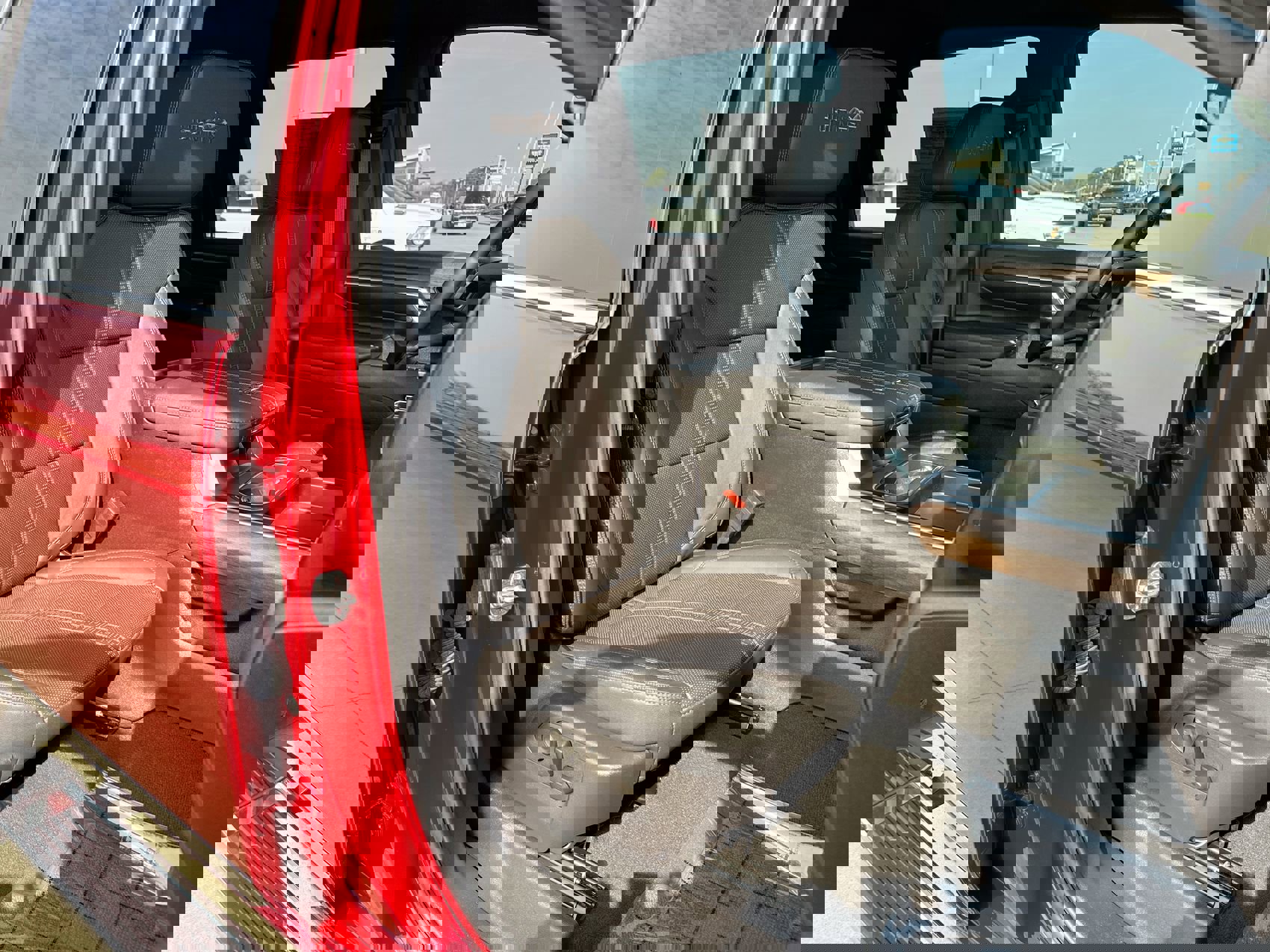 Used 2025 Chevrolet Silverado 2500 High Country w/ High Country Premium Package image 24