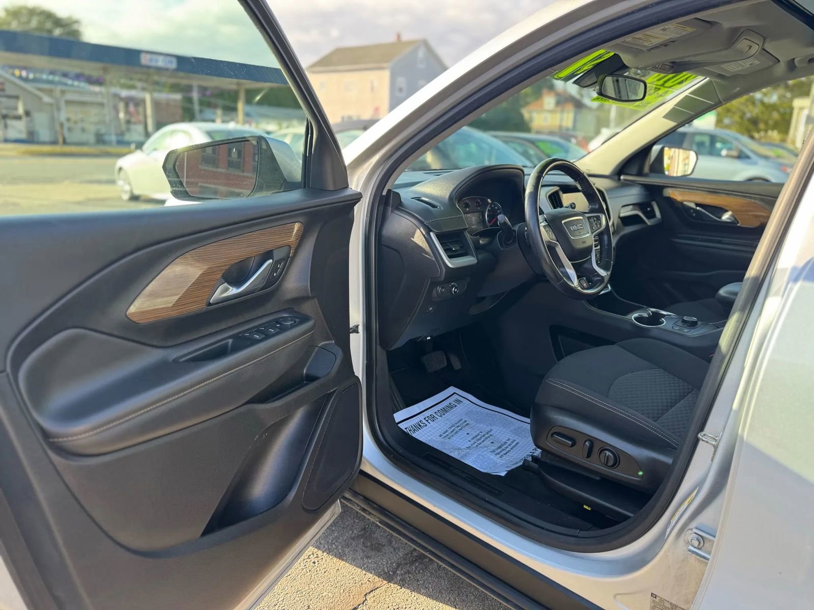 Used 2018 GMC Terrain SLE w/ Driver Convenience Package image 12