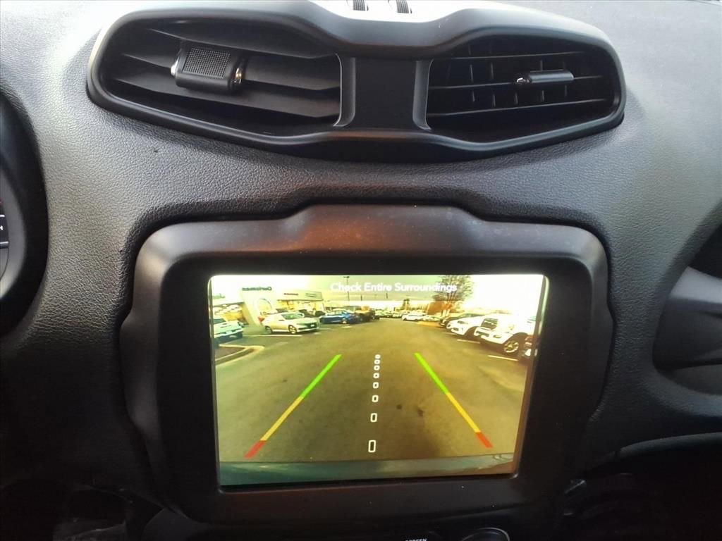 Used 2023 Jeep Renegade Trailhawk image 19