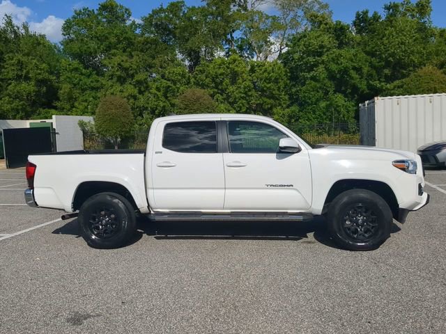 Certified 2022 Toyota Tacoma SR5 image 3