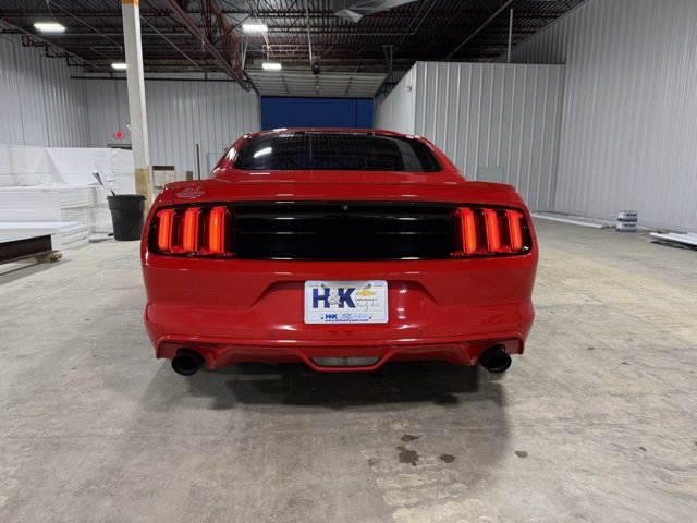 Used 2017 Ford Mustang GT image 5