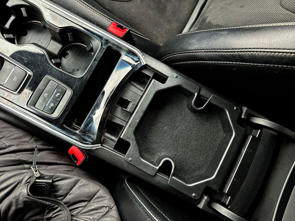 Used 2020 Ford Edge ST w/ Equipment Group 401A AWD/4WD image 21