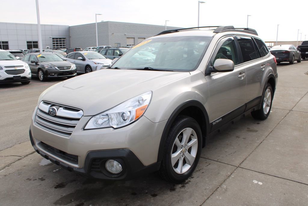 Used 2014 Subaru Outback 2.5i Premium image 3