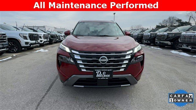 Used 2024 Nissan Rogue SL image 3