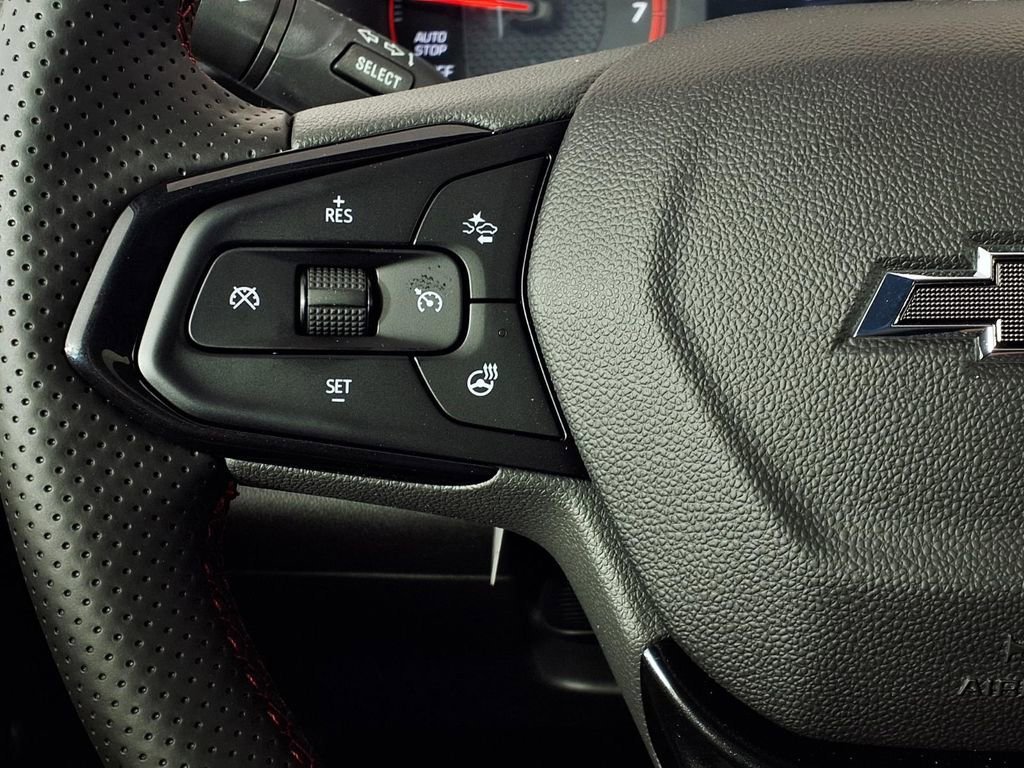 New 2026 Chevrolet Trax RS w/ Sunroof Package FWD image 18