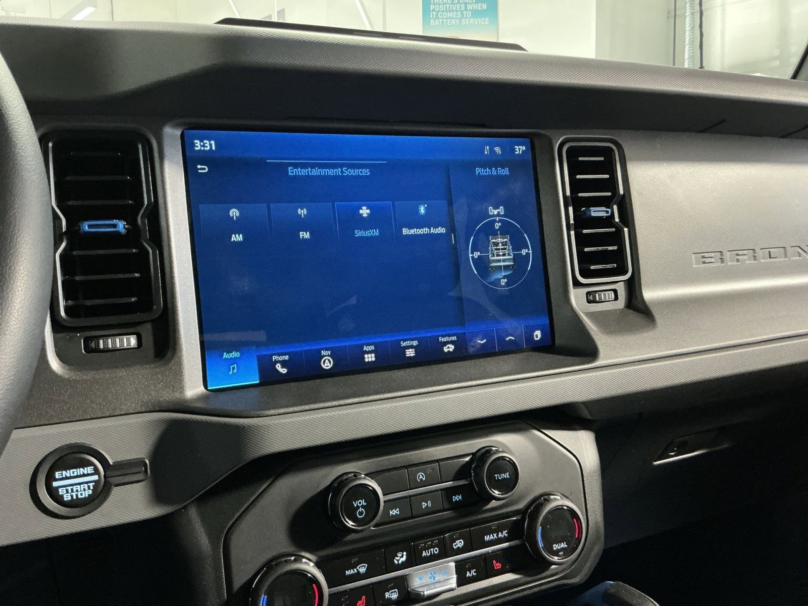 Used 2024 Ford Bronco Black Diamond image 26