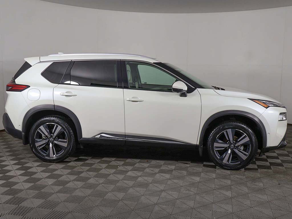 Used 2023 Nissan Rogue SL w/ SL Premium Package FWD image 18