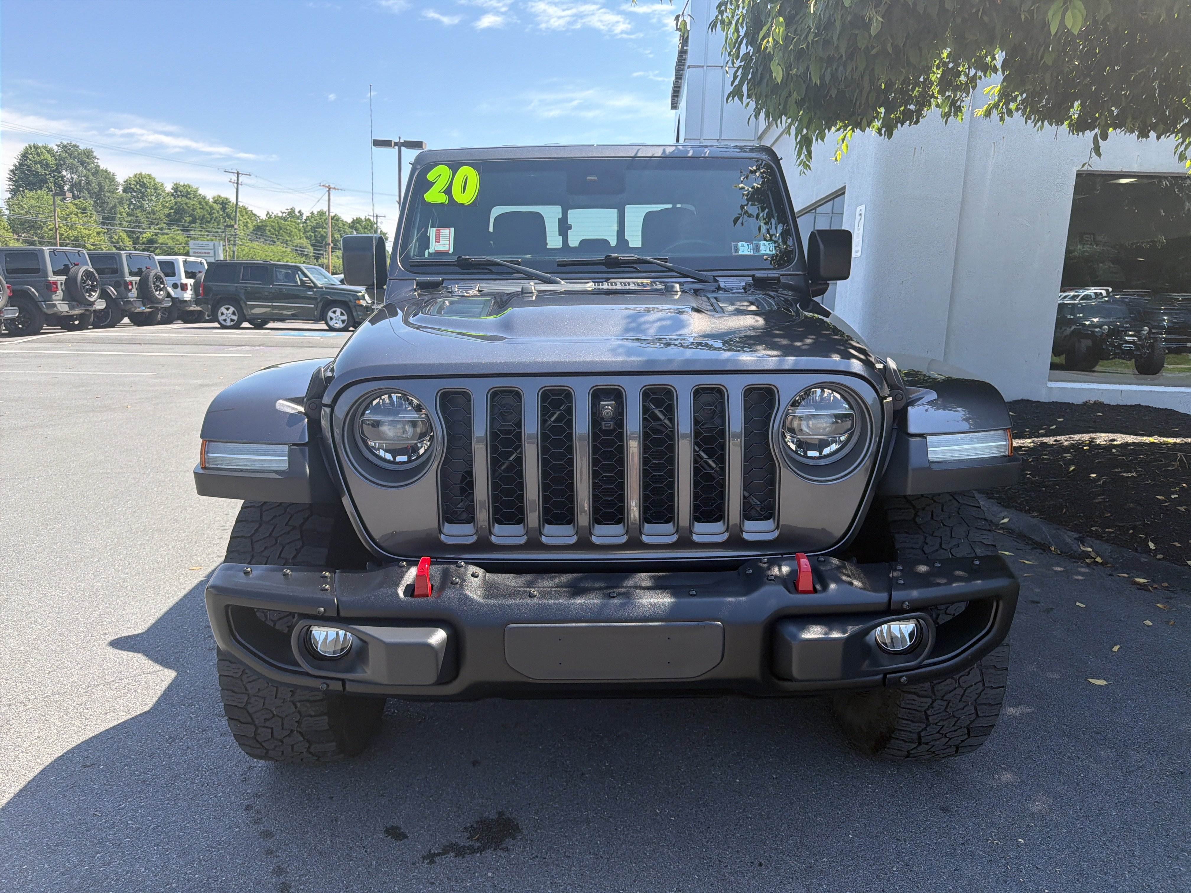 Used 2020 Jeep Gladiator Rubicon w/ Advanced Safety Group AWD/4WD image 9