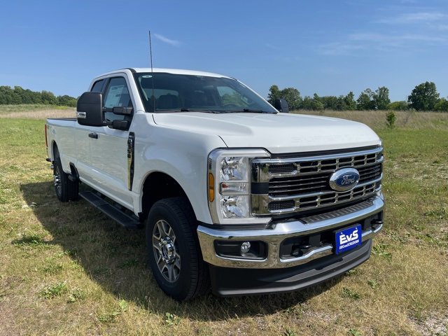 New 2025 Ford F350 XLT image 12