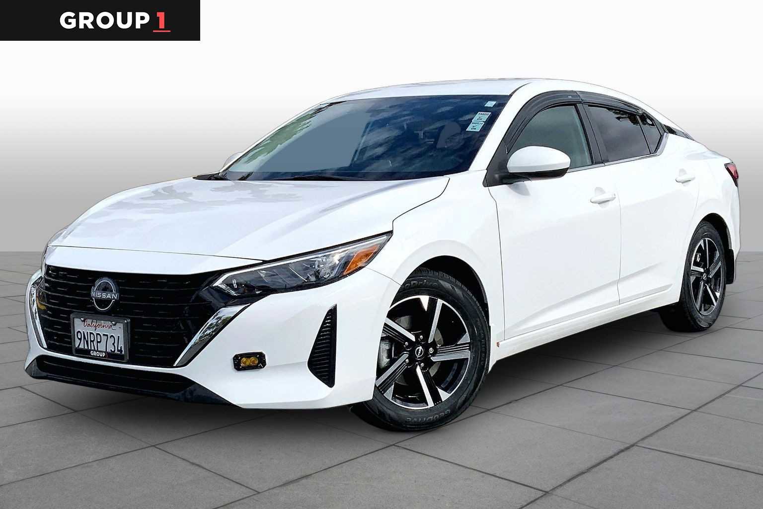 Used 2024 Nissan Sentra SV image 1