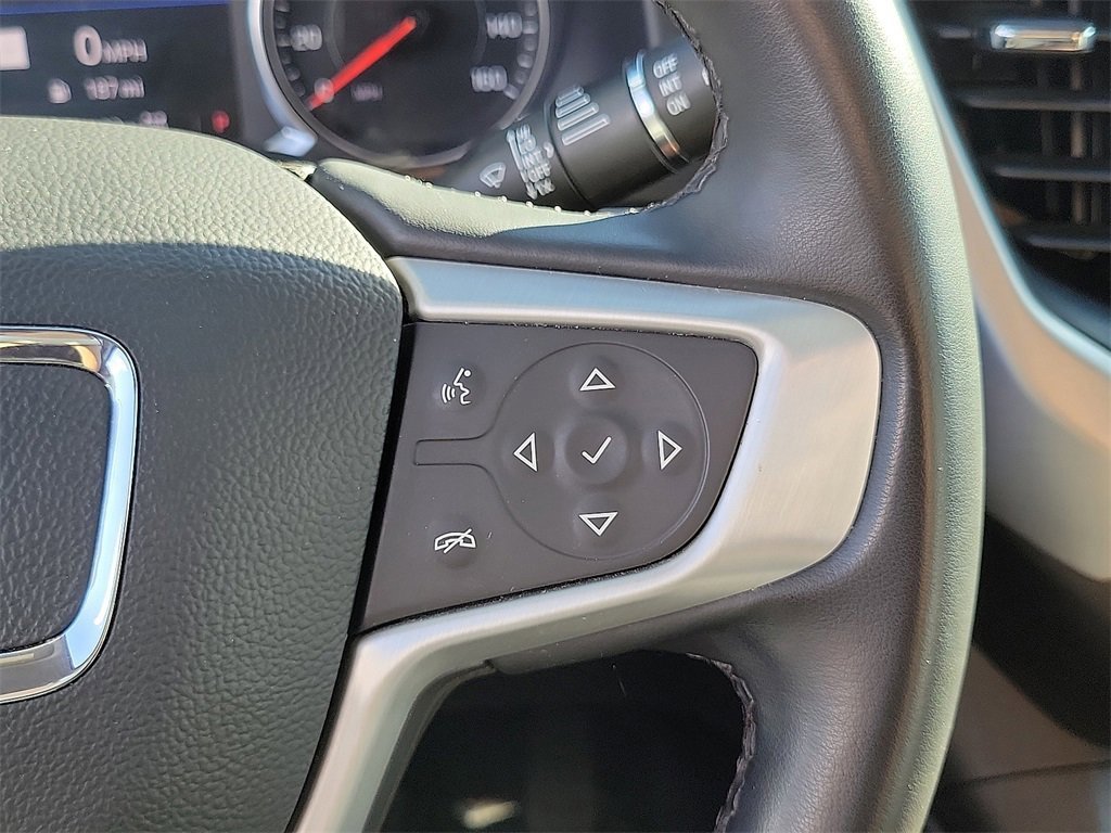 Used 2023 GMC Acadia SLT image 5