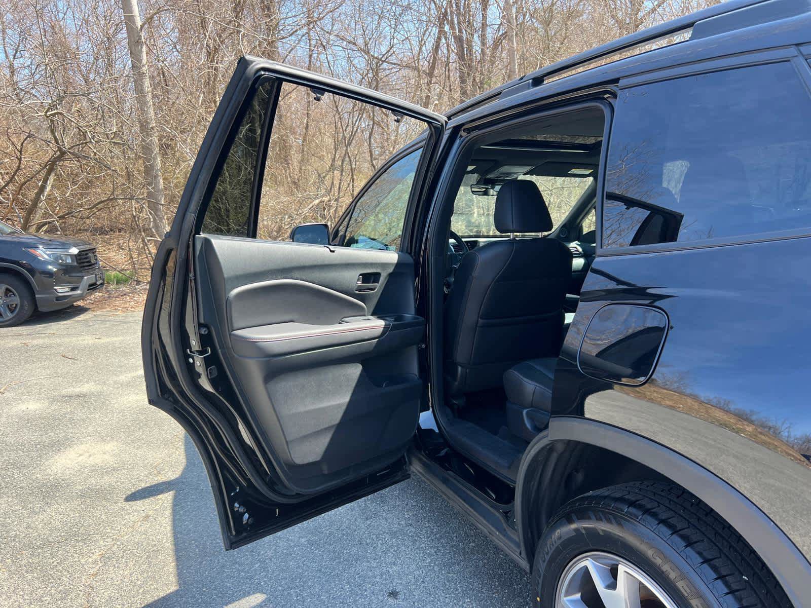 Used 2023 Honda Passport TrailSport image 33