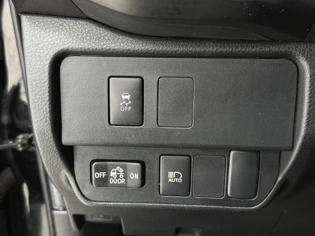 Used 2023 Toyota Tacoma SR AWD/4WD image 15