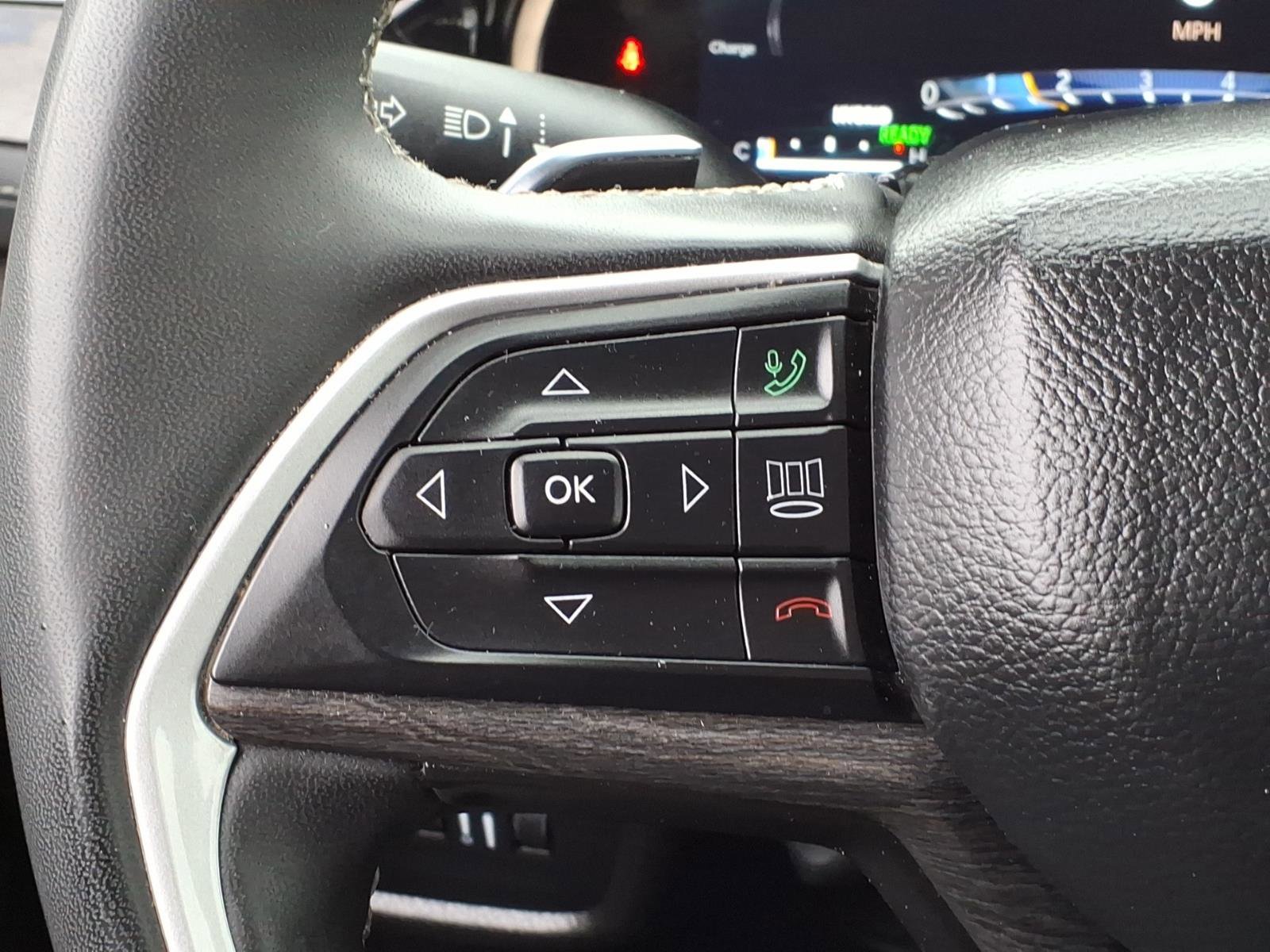 Certified 2023 Jeep Grand Cherokee 4WD 4xe w/ Luxury Tech Group II image 23