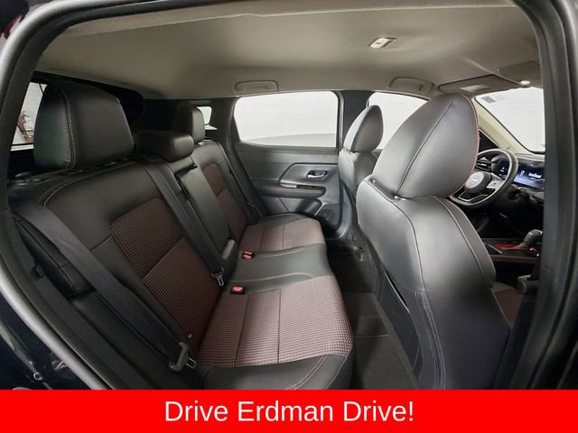 Used 2025 Nissan Kicks SR AWD/4WD image 28