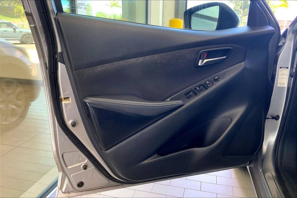 Used 2016 Scion iA FWD image 20