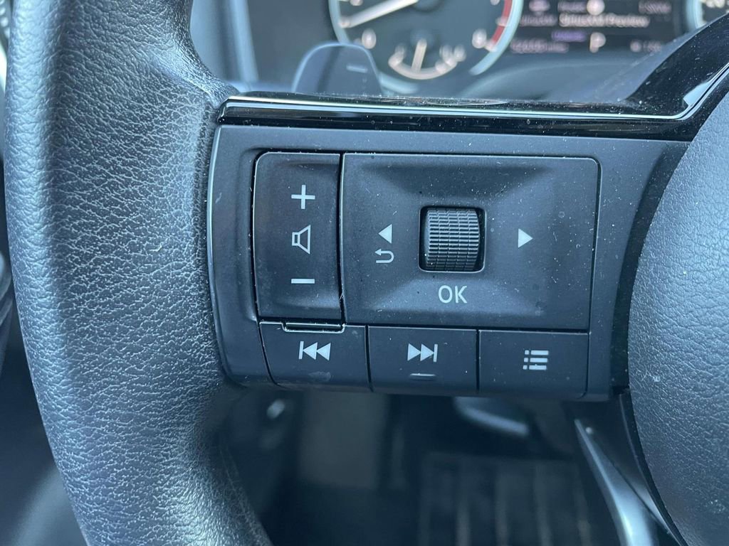 Used 2022 Nissan Rogue SV image 43