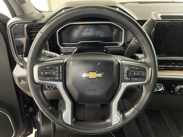 Used 2023 Chevrolet Silverado 1500 LT w/ Protection Package AWD/4WD image 14