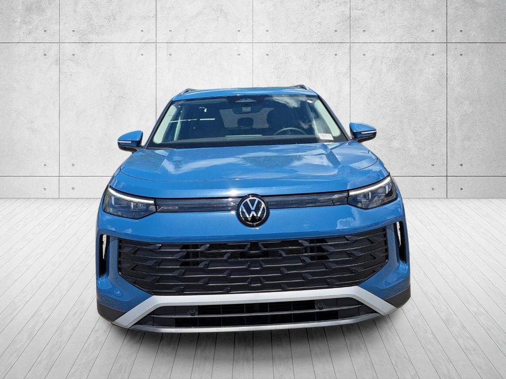 New 2026 Volkswagen Tiguan SE FWD image 2