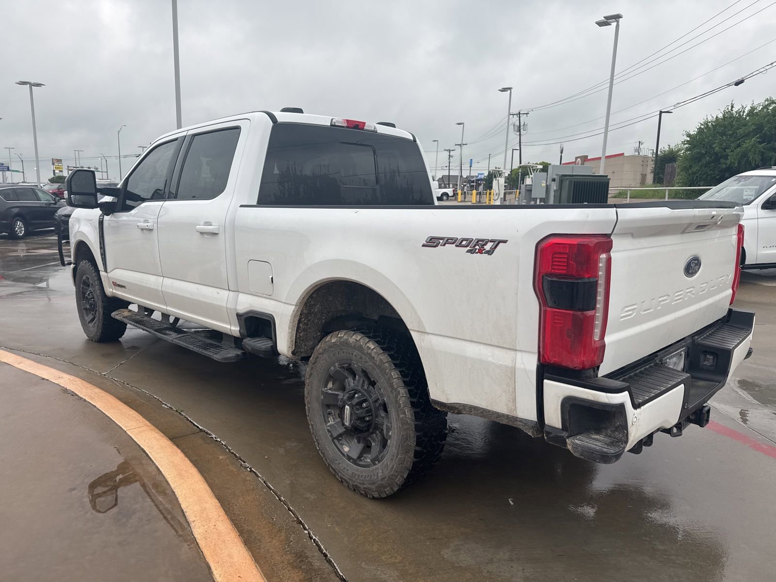 Used 2024 Ford F250 Lariat w/ Lariat Ultimate Package AWD/4WD image 6