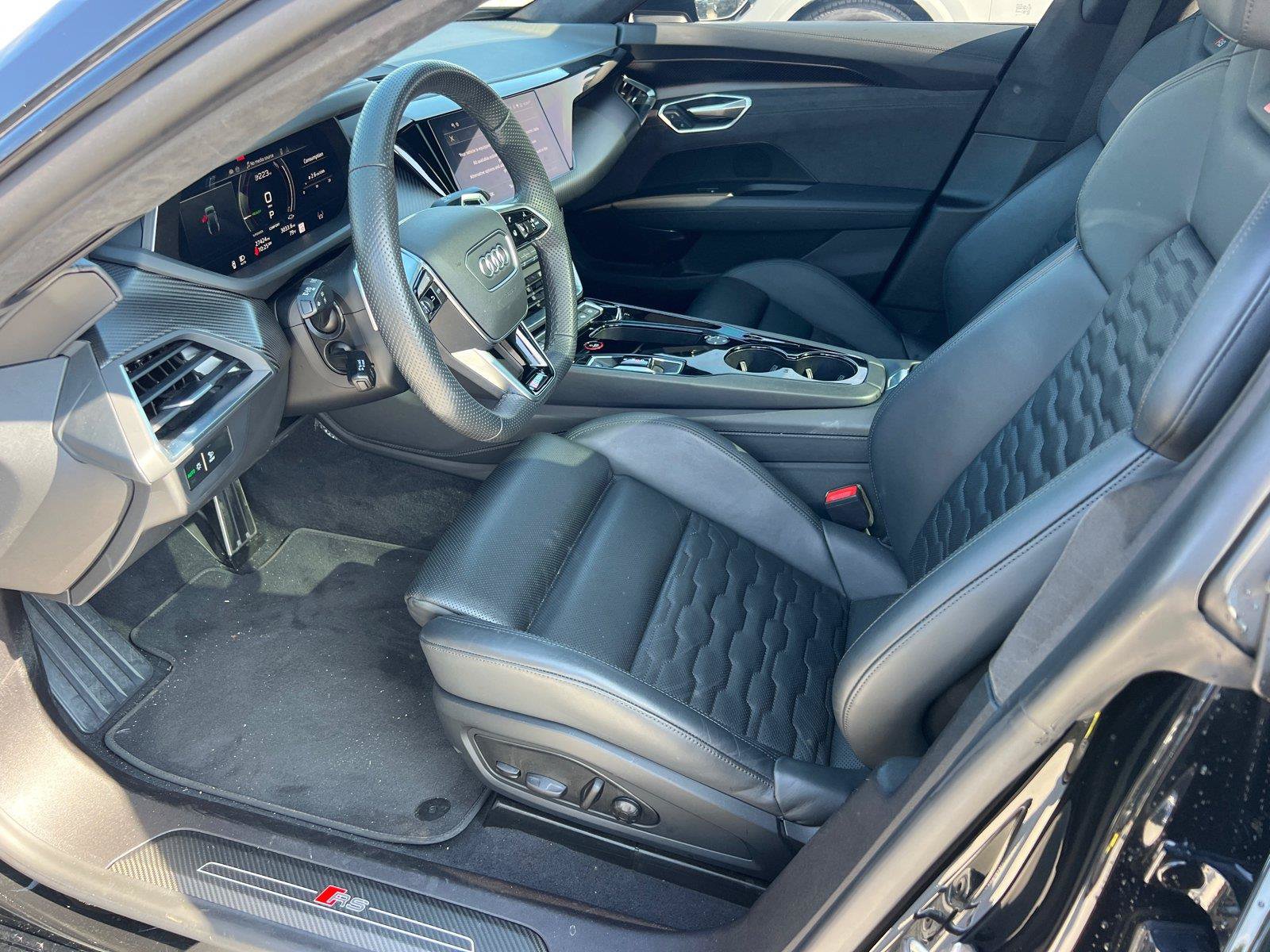 Used 2024 Audi RS e-tron GT w/ Carbon Performance Package AWD/4WD image 9