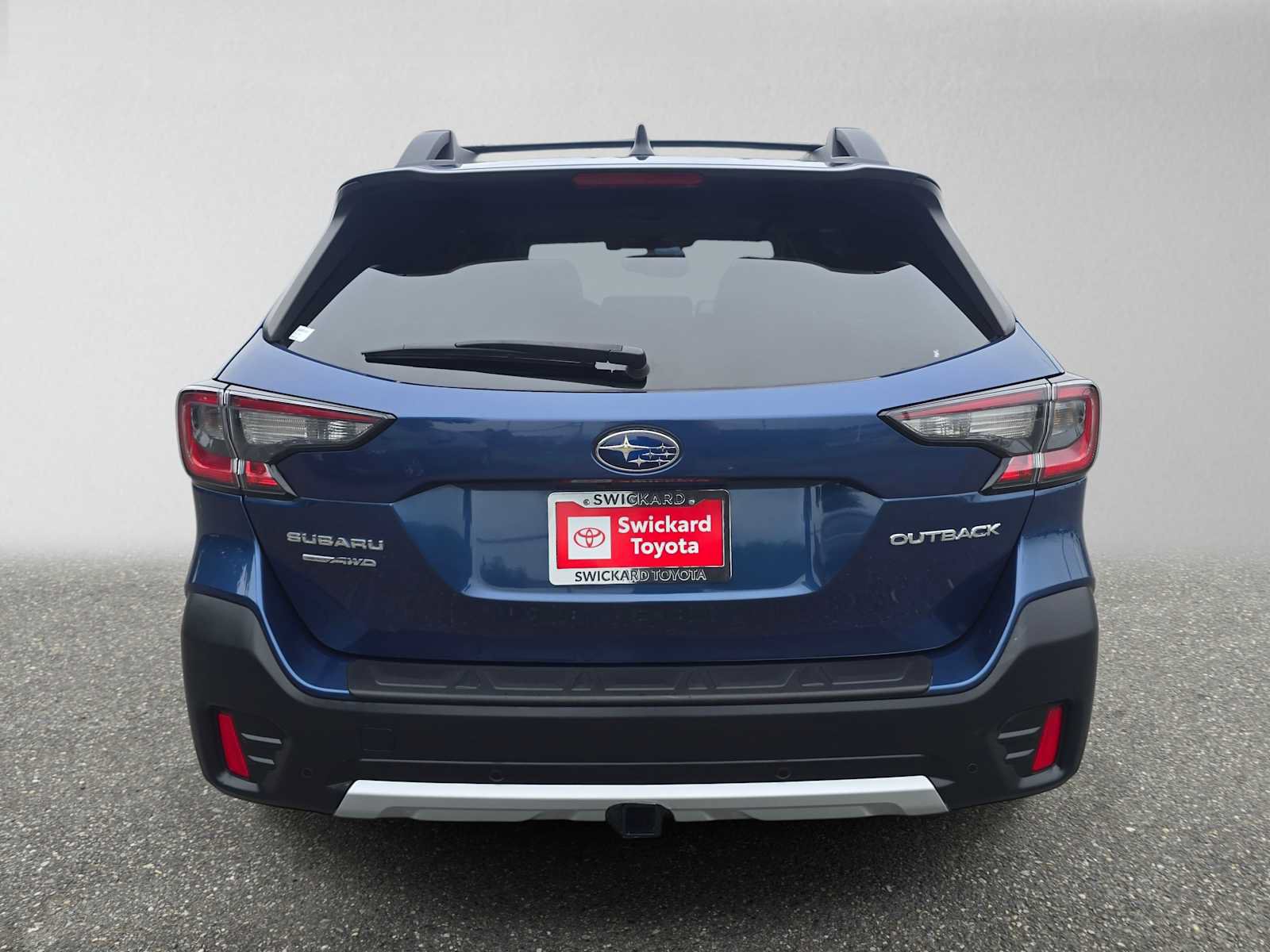 Used 2022 Subaru Outback Limited AWD/4WD image 4