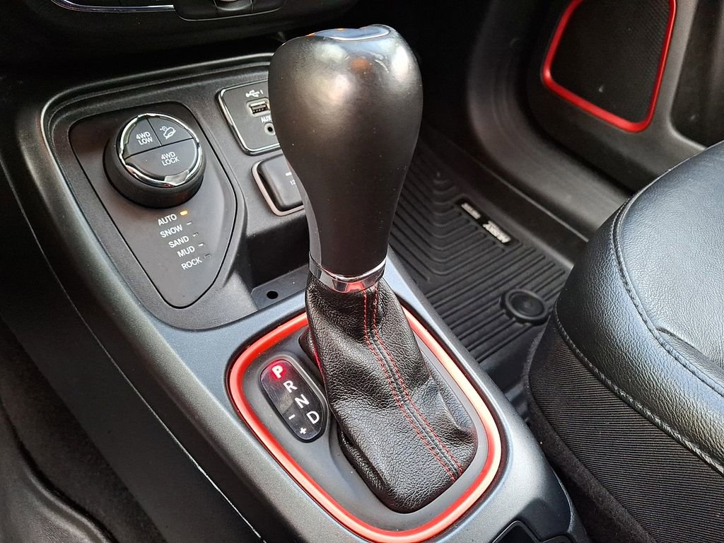 Used 2020 Jeep Compass Trailhawk image 13