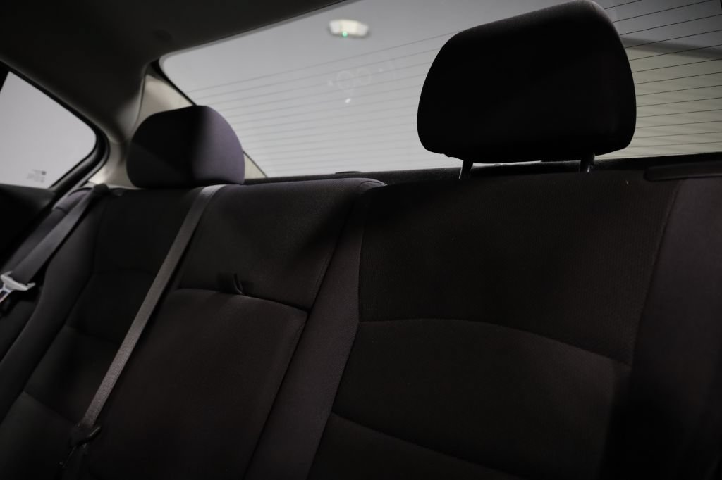 Used 2014 Chevrolet Cruze LT w/ Technology Package FWD image 19