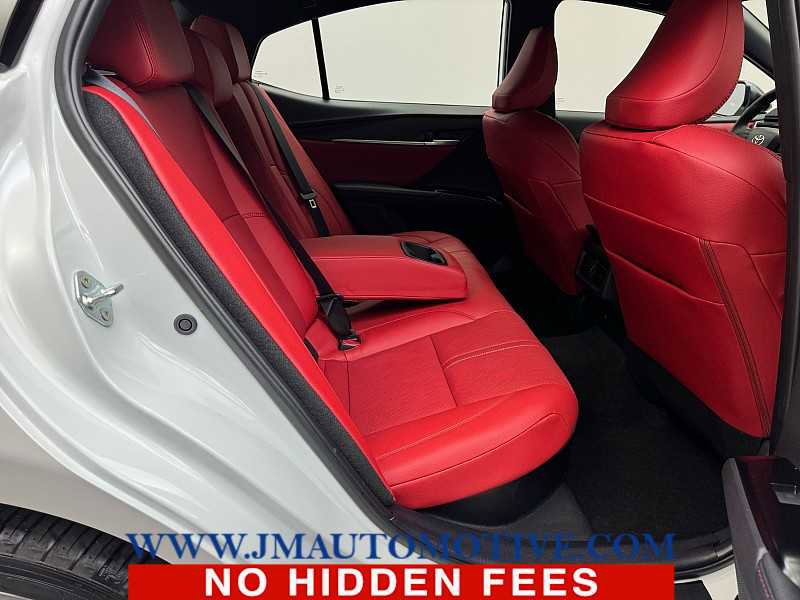 Used 2025 Toyota Camry XSE AWD/4WD image 17