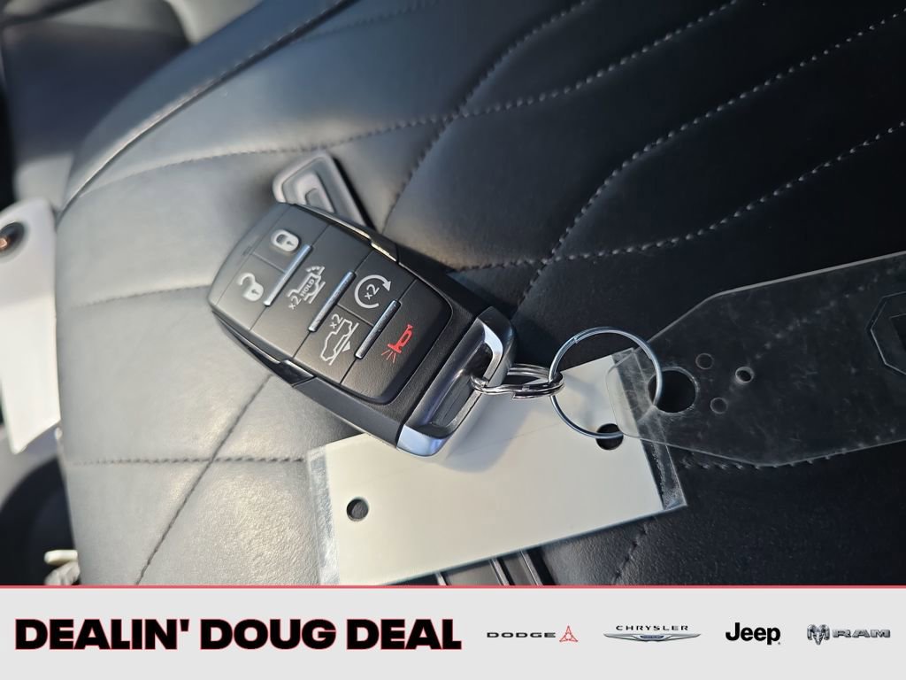 Used 2025 RAM 1500 Limited image 30