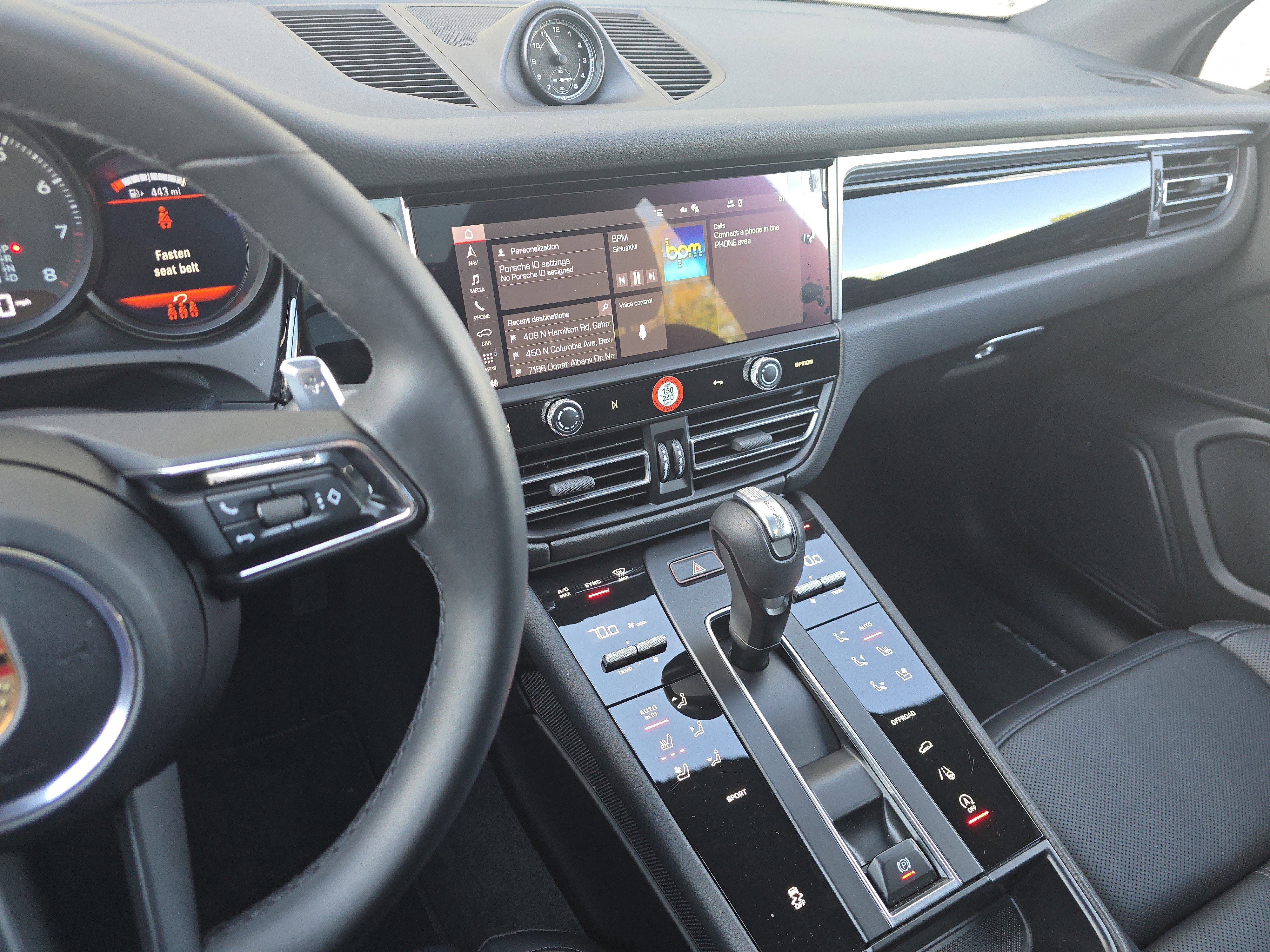 Certified 2025 Porsche Macan image 20