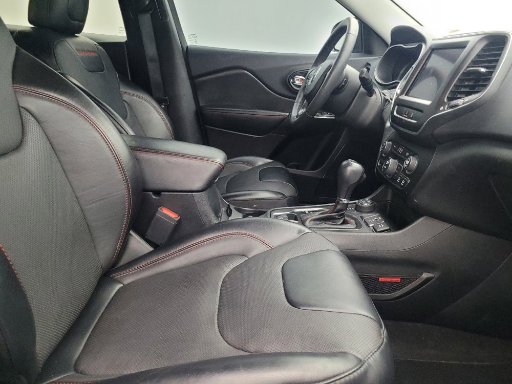 Used 2022 Jeep Cherokee Trailhawk w/ Sun, Sound & Nav Group image 21