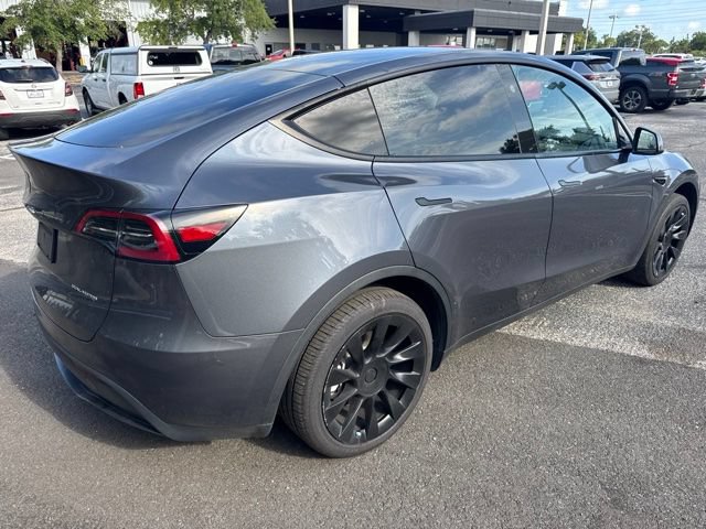 Used 2023 Tesla Model Y Long Range AWD/4WD image 4