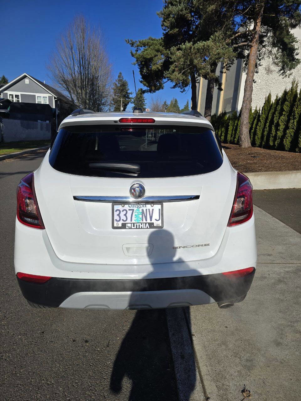 Used 2020 Buick Encore Essence image 6