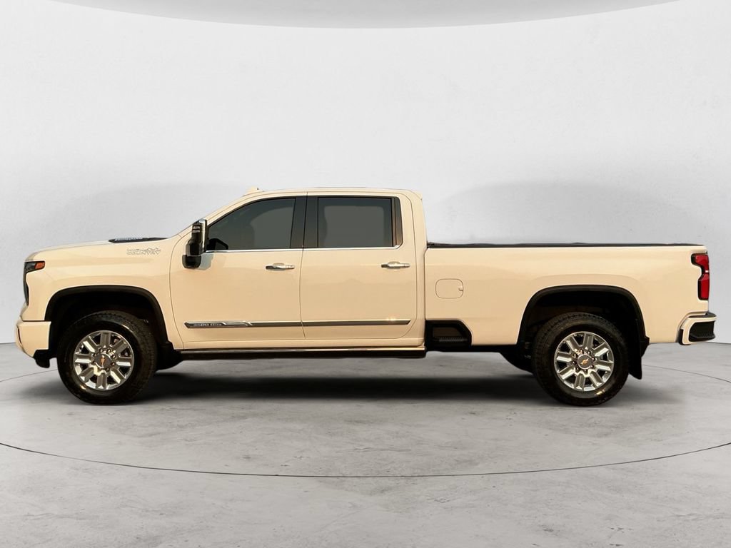 Certified 2024 Chevrolet Silverado 3500 High Country w/ High Country Premium Package AWD/4WD image 8