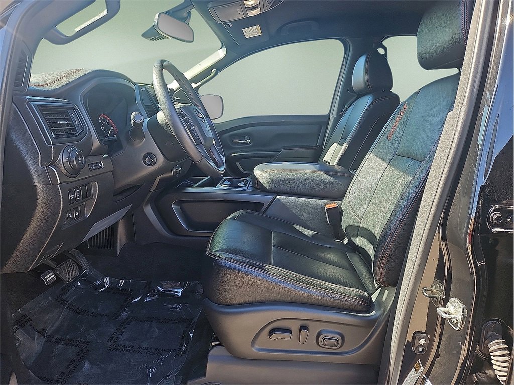 Used 2021 Nissan Titan PRO-4X w/ Pro-4x Convenience Package image 21