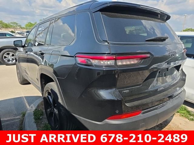 Certified 2022 Jeep Grand Cherokee L Laredo image 4
