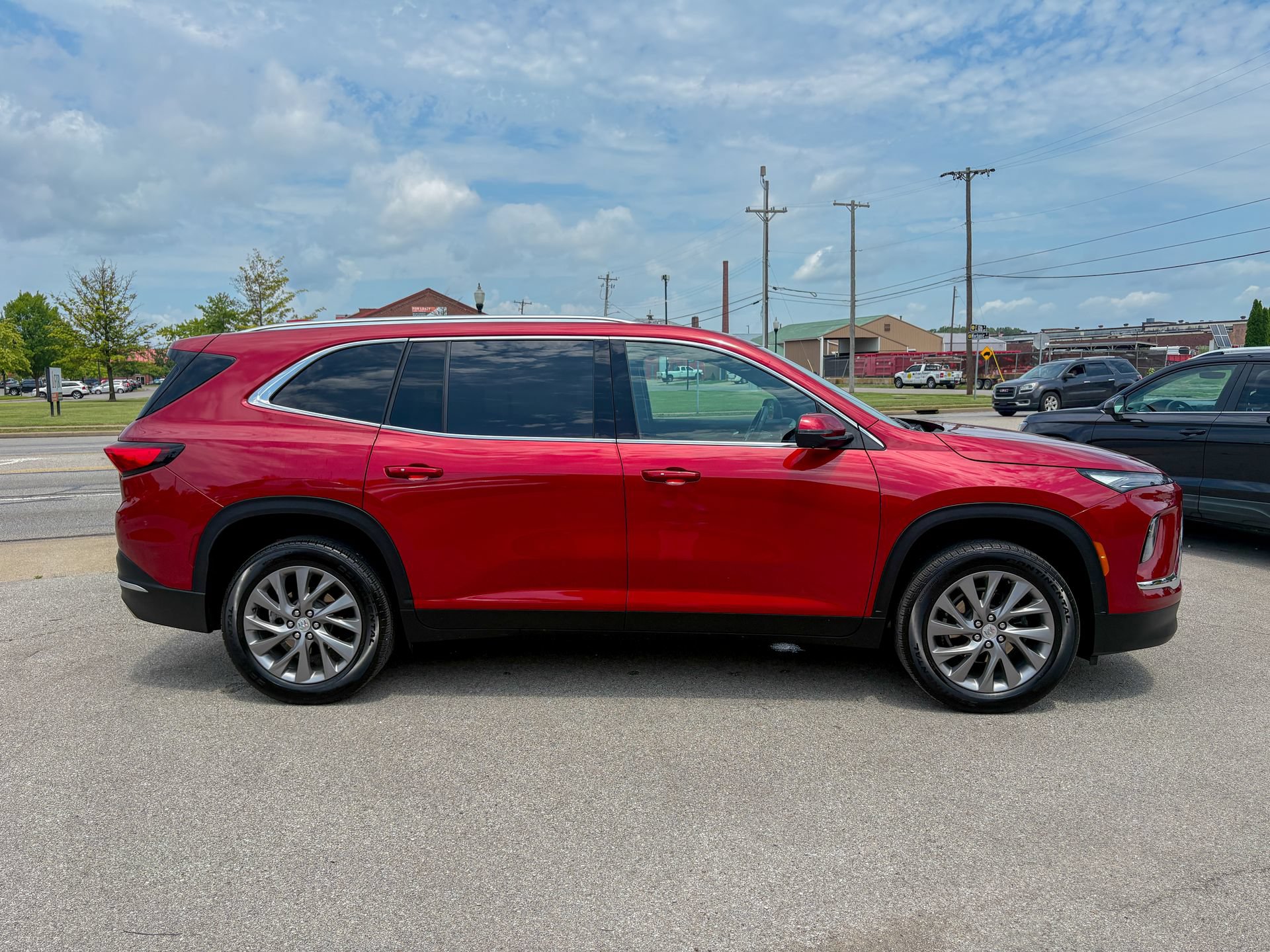 Used 2025 Buick Enclave Preferred w/ Power Package FWD image 18