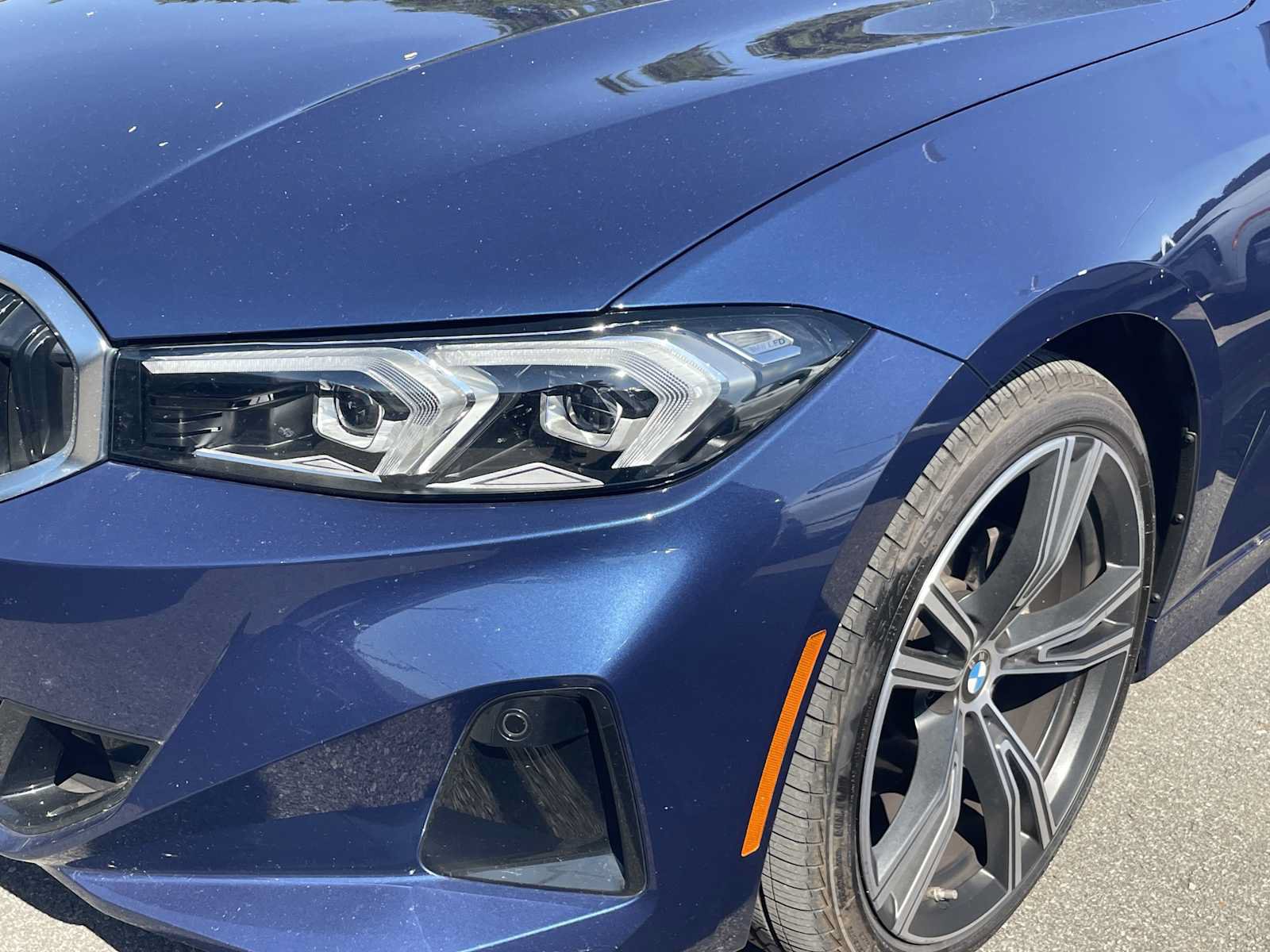 Used 2023 BMW 330i Sedan w/ Premium Package RWD image 12