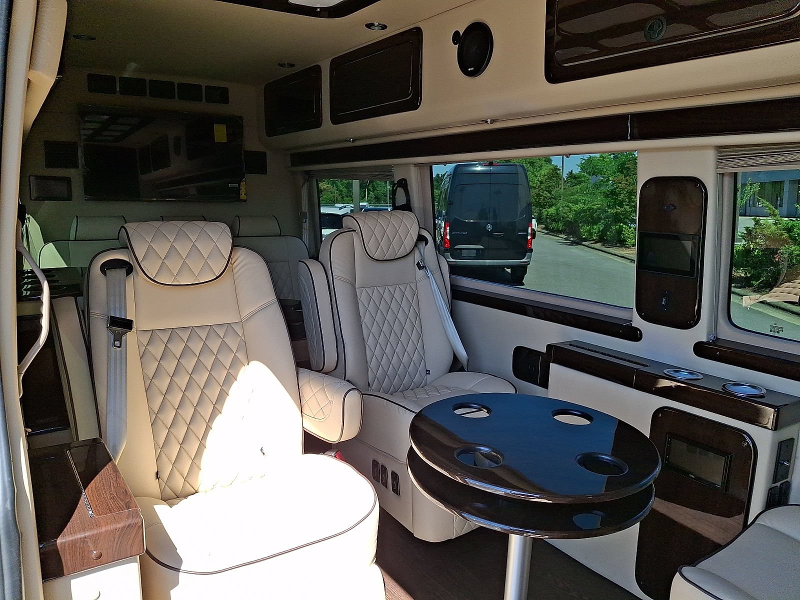 Used 2023 Mercedes-Benz Sprinter 3500 image 10