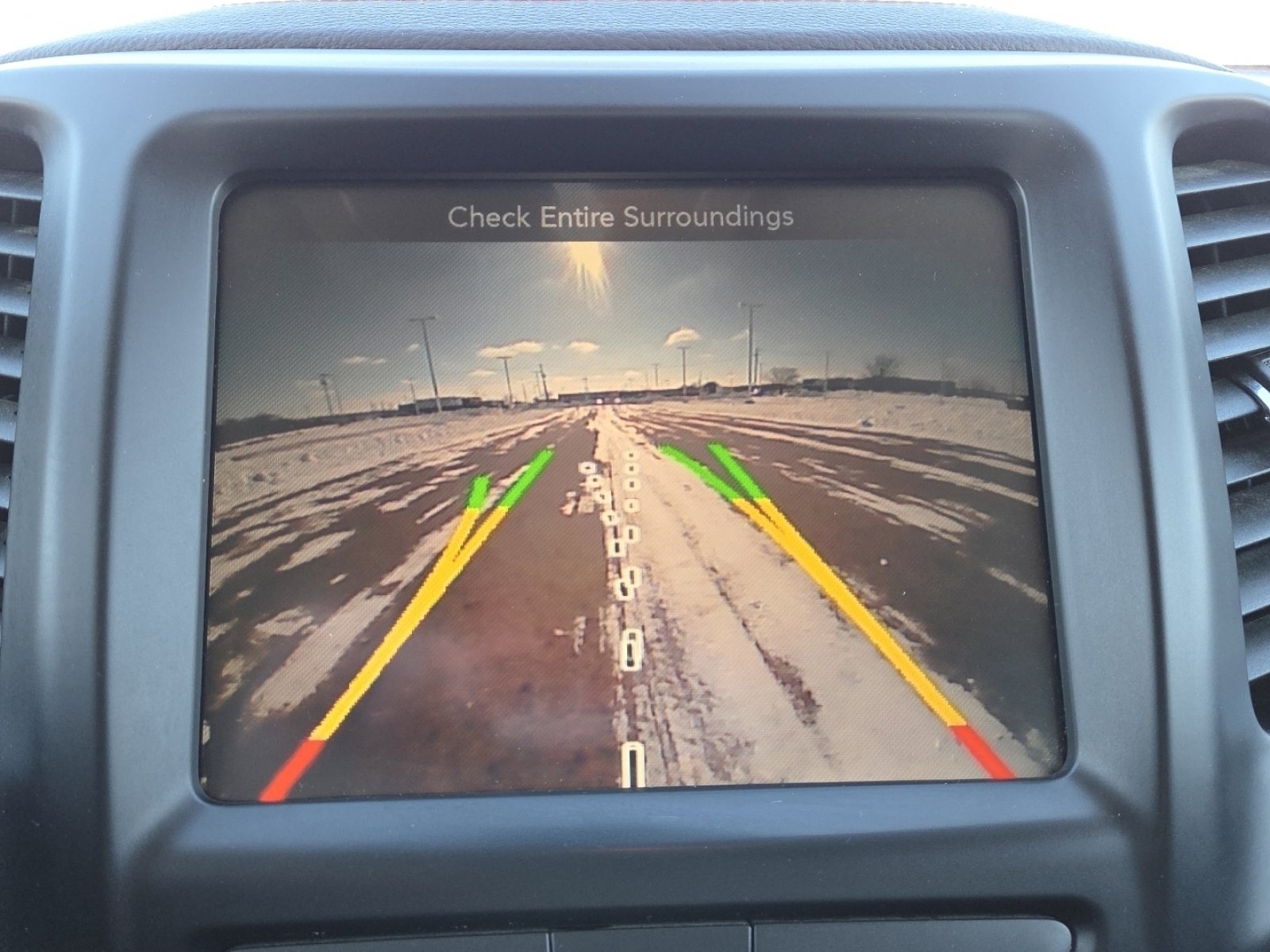 Used 2015 Jeep Cherokee Trailhawk image 8