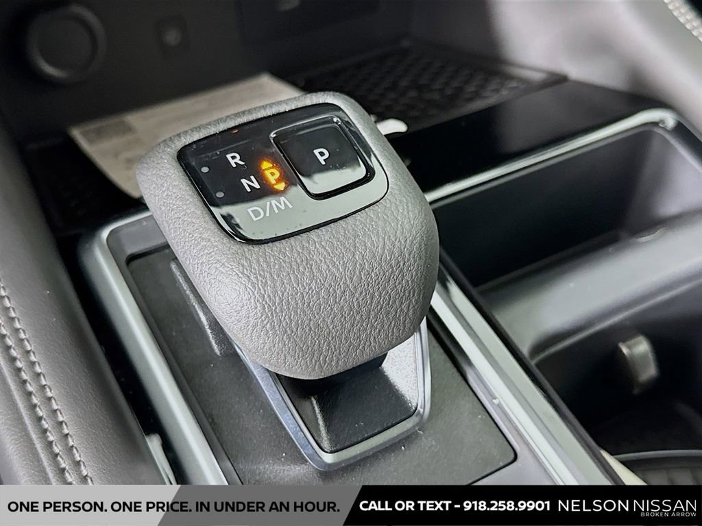 New 2026 Nissan Pathfinder Platinum AWD/4WD image 16