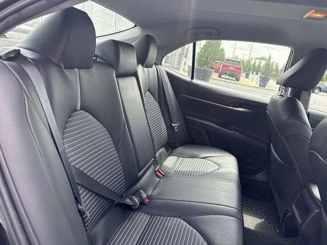 Used 2019 Toyota Camry SE FWD image 23