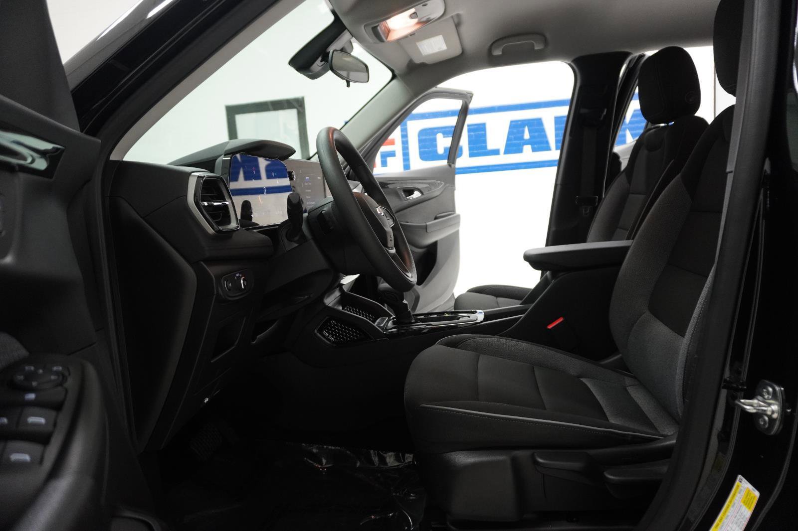 Used 2026 Chevrolet TrailBlazer LT w/ Driver Confidence Package image 15