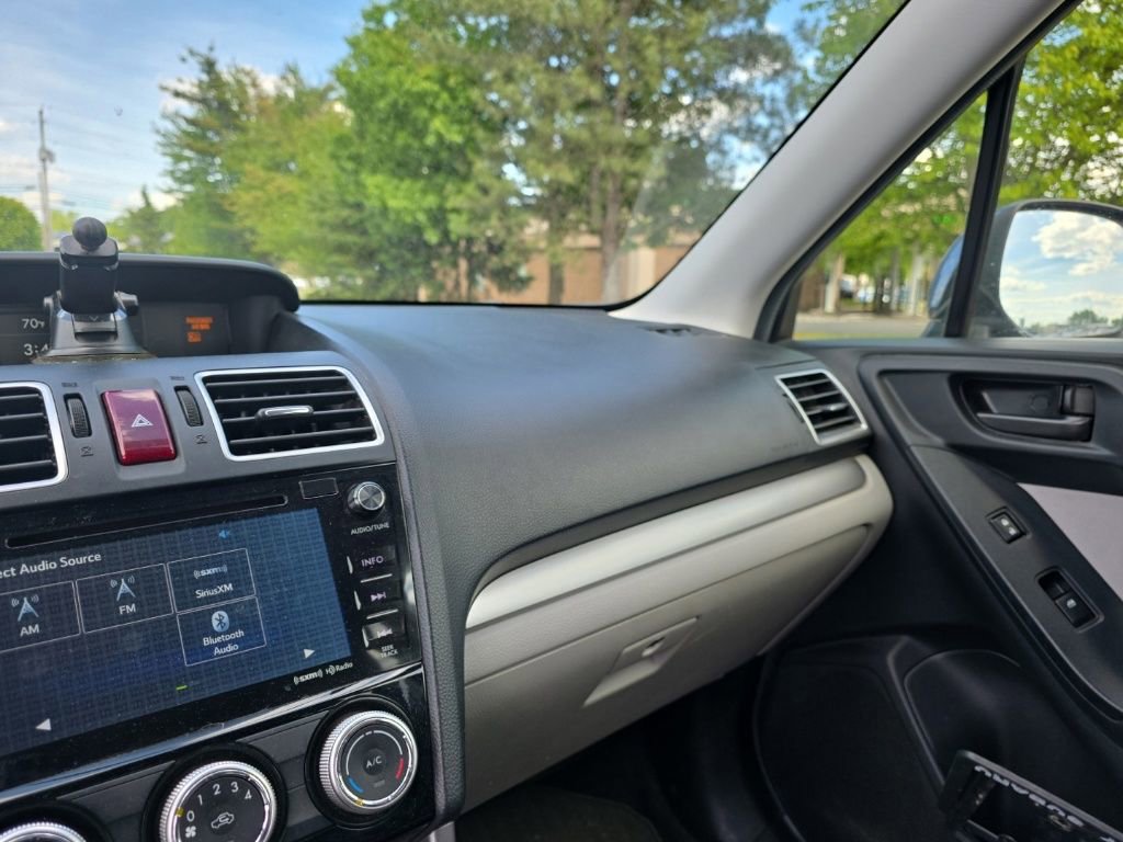 Used 2016 Subaru Forester 2.5i Premium w/ All-Weather Package AWD/4WD image 19